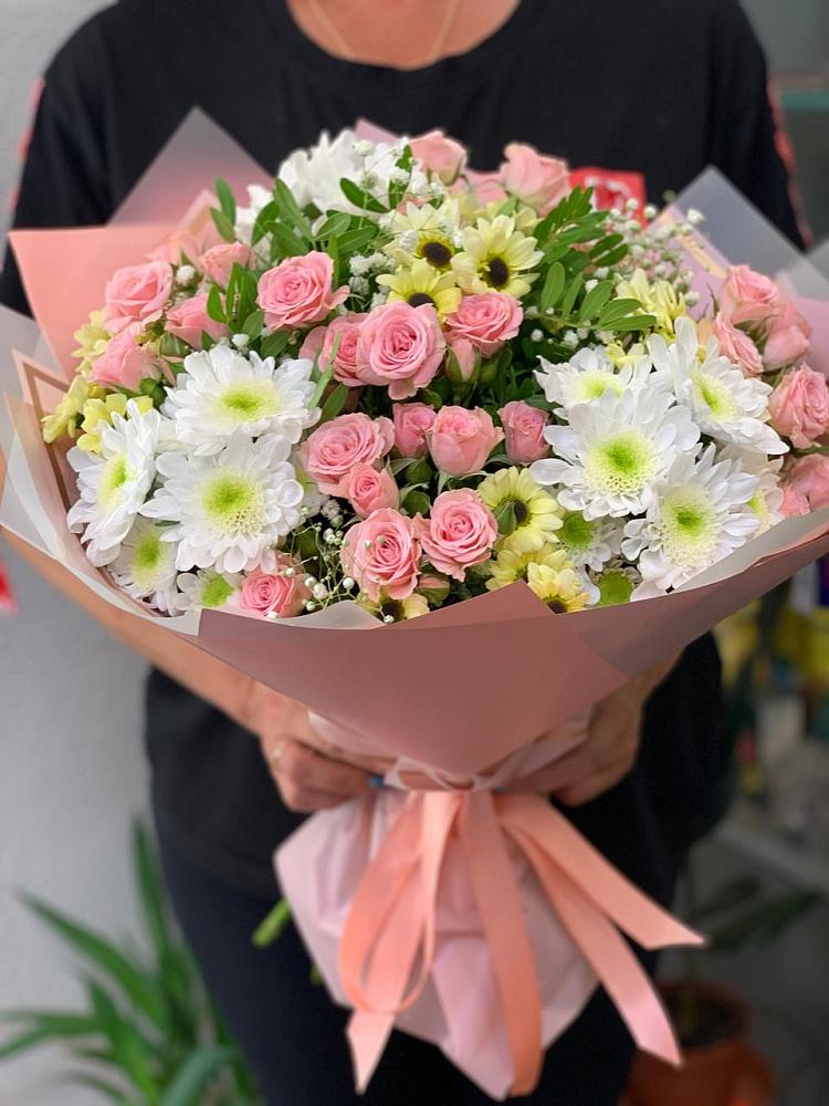 Букет цветов из: Розы и Хризантемы в Харпе