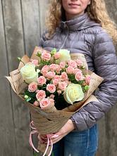 Букет цветов из:  Розы в Харпе