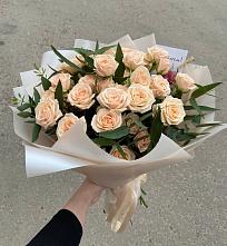 Букет Кремовые розы Латте в Харпе