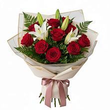 Букет цветов из:  Лилии и Розы в Харпе