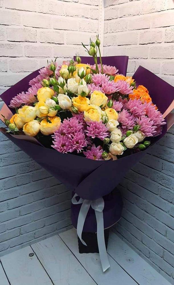 Букет цветов из: Хризантемы и Розы в Харпе