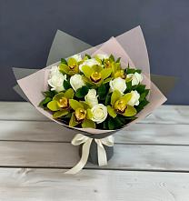 Букет цветов из:  Орхидеи и Розы в Харпе