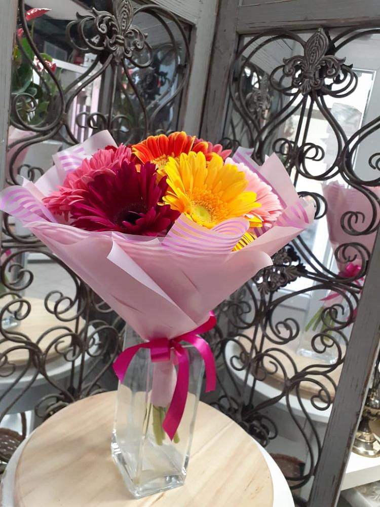 Букет цветов из: Герберы в Харпе