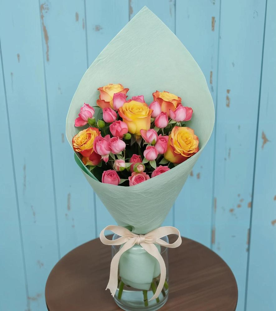 Букет цветов из: Розы в Харпе