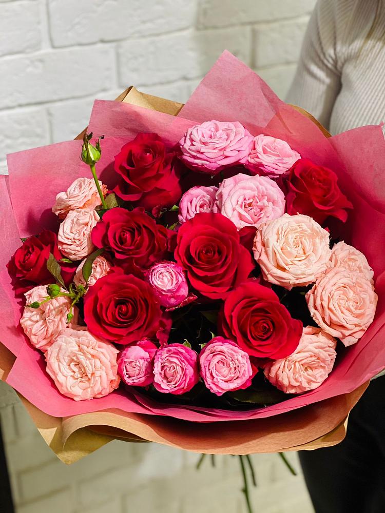 Букет цветов из: Розы в Харпе