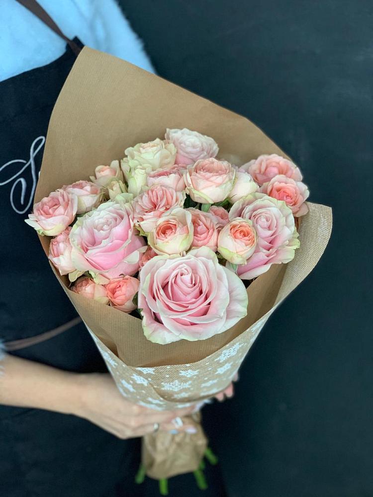 Букет цветов из: Хризантемы и Розы в Харпе