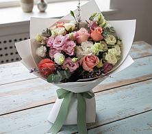 Букет цветов из:  Розы, Лизиантусы и Гвоздики в Харпе