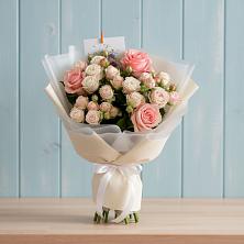 Букет цветов из:  Розы в Харпе