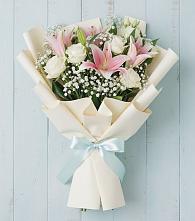 Букет цветов из:  Лилии в Харпе