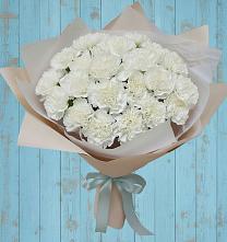 Букет цветов из:  Гвоздики в Харпе