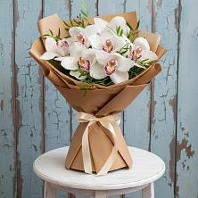 Букет цветов из:  Орхидеи и Розы в Харпе